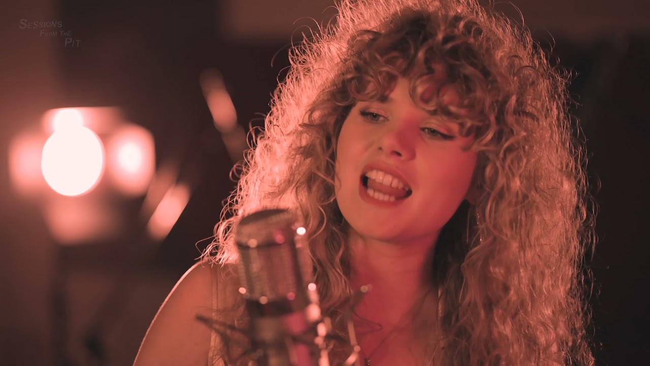 Sessions From The Pit - Episode Six (Ellie Stephenson, Cortney Dixon, What's That Dance & Amour)