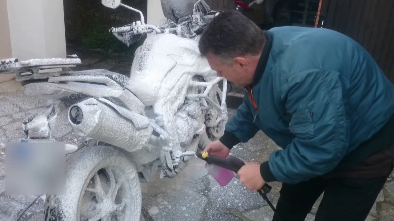 Washing with Karcher Foam Gun FJ 6