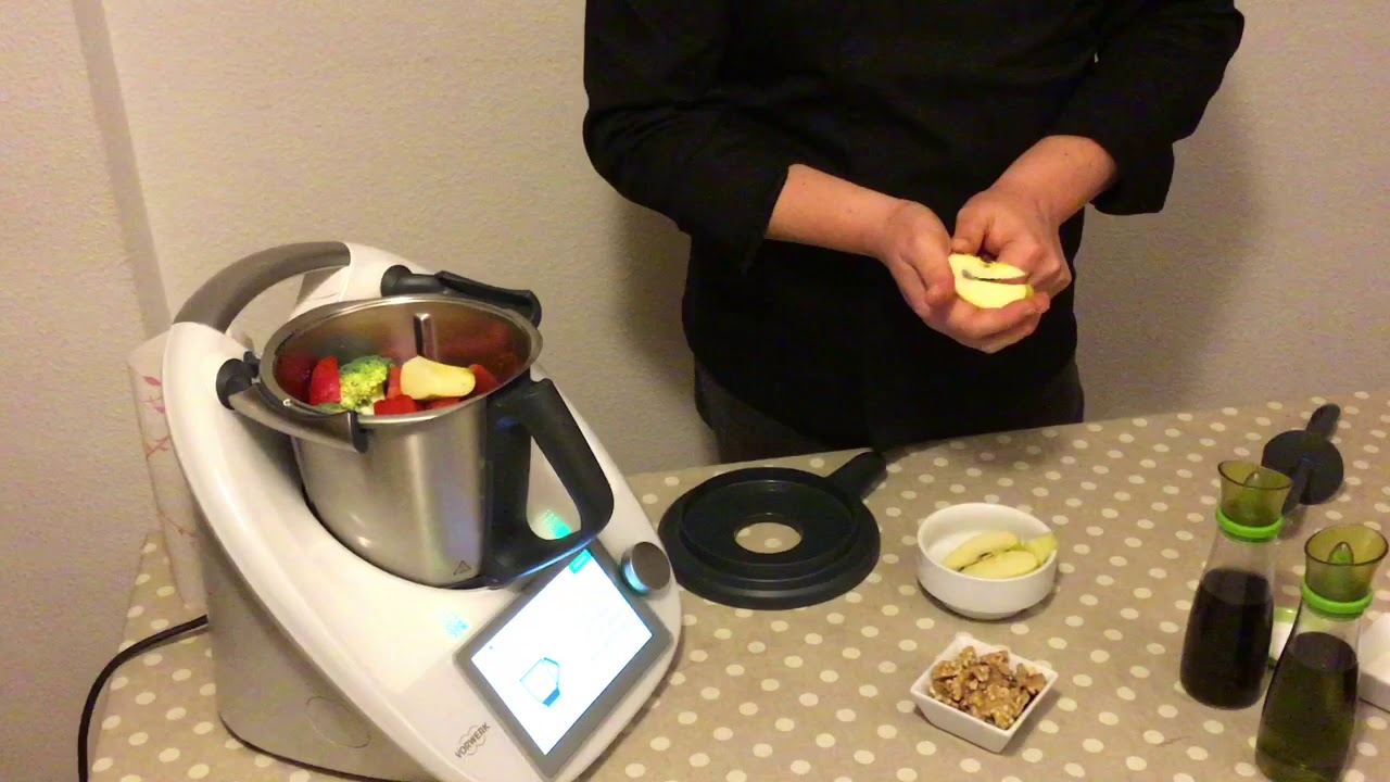 Ensalada de brócoli, pimientos y manzana