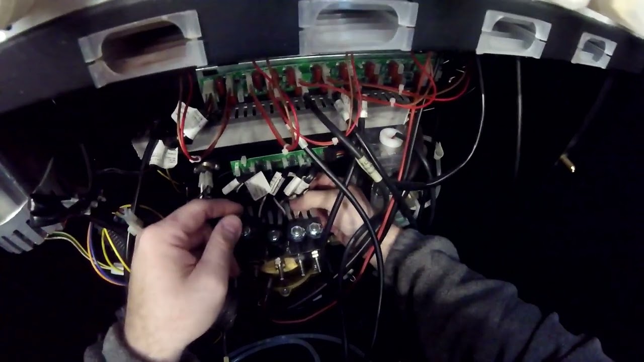 Azkoyen Zensia Coffee Machine: (Electrovalve replacement)