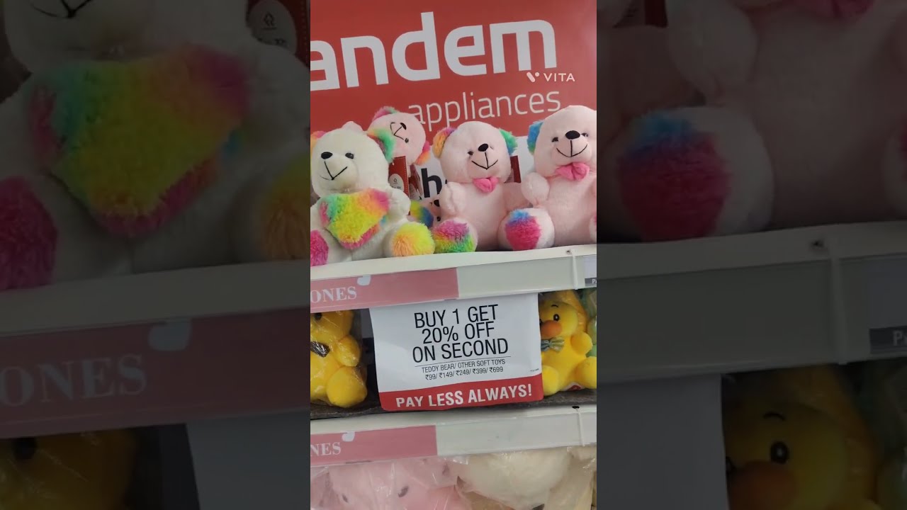 #vishalmegamartbiggestsale😱😱😱 #clothessale #jeans #salesale🥳🥳 sale30%,50%150%, 💯 %intzaar kis chij k