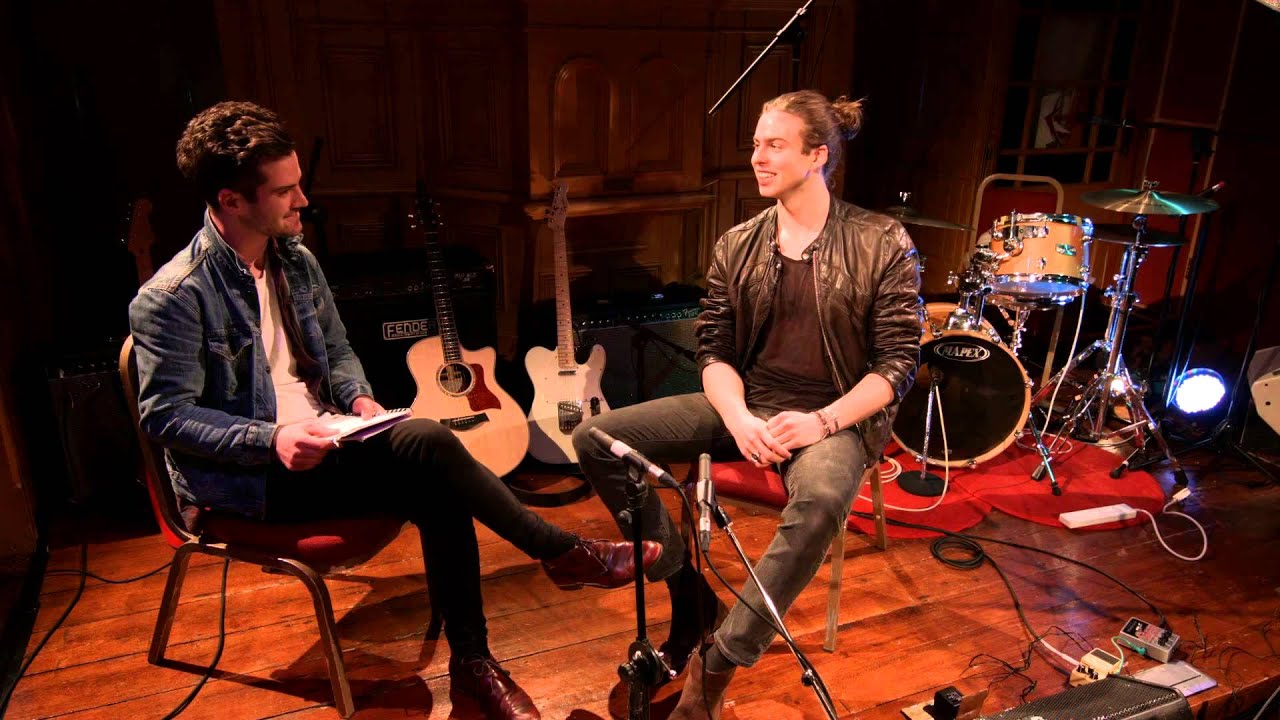 Bella Collins & Willow Robinson - Andrew Shay presents Acapela Unsigned [Episode 5 Part 1]