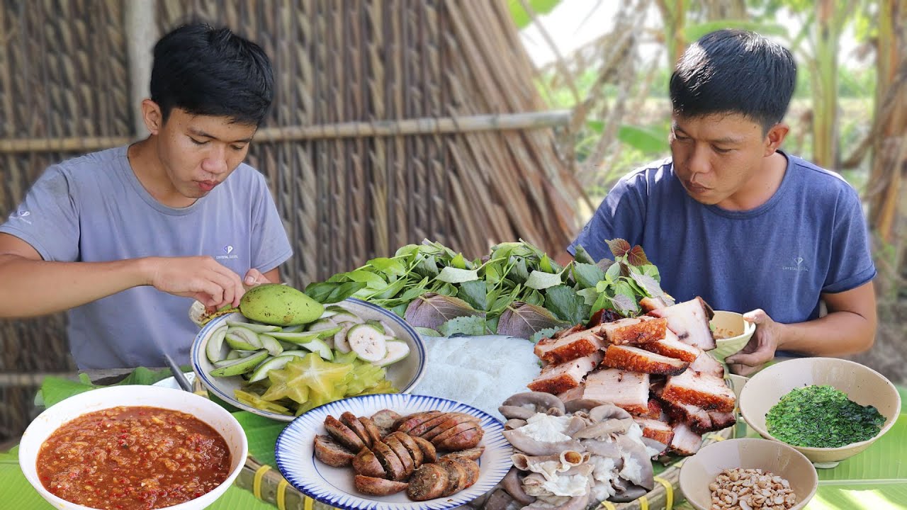 Thịt Heo Quay Rau Sống Chấm Mắm Nêm Miền Tây | VTNam Vlog #147
