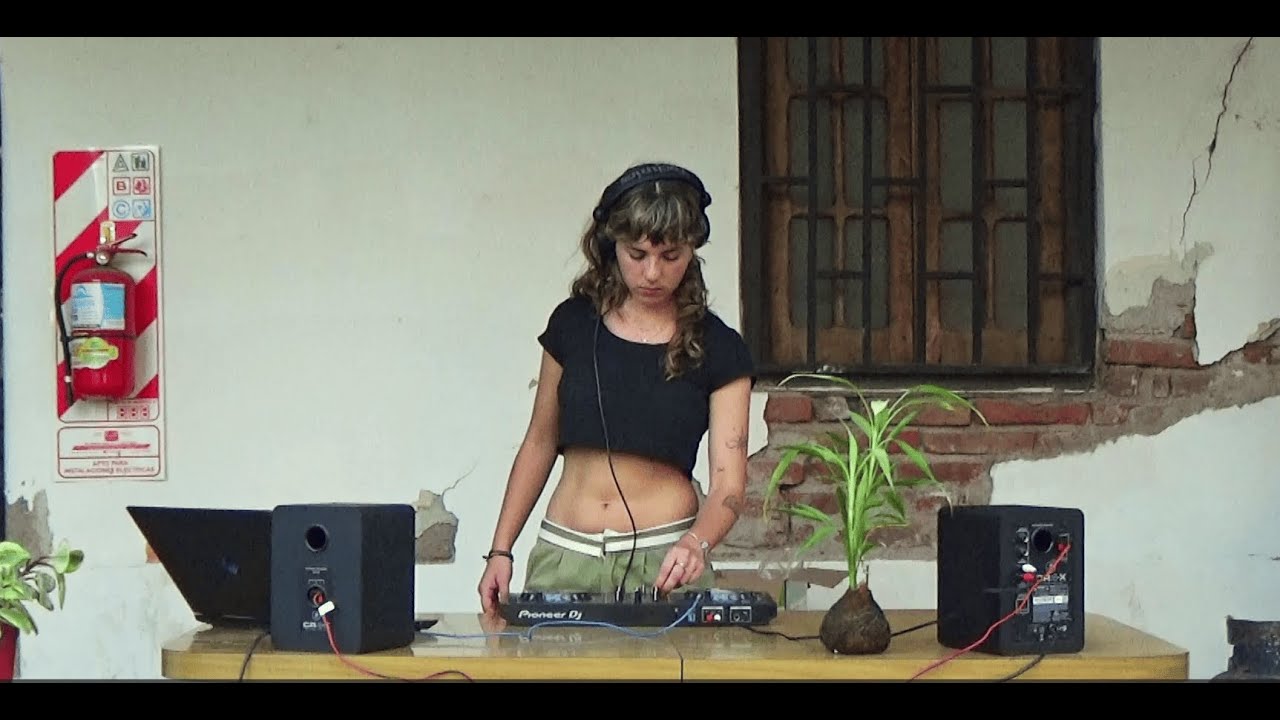 Techno set at the manshon by Rous