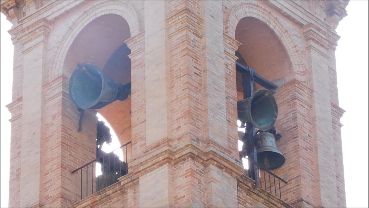 Campane di Ostra (AN) - santuario della Madonna della Rosa, distesa festiva