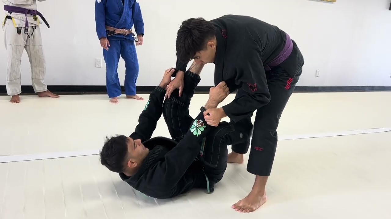 Guard Pull to Spider Guard to Sweep / X-Guard Sweep