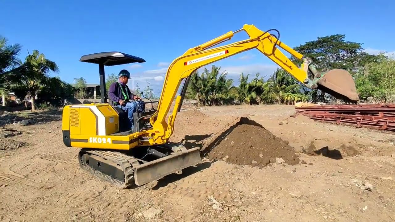 BACKHOE KOBELCO SK024 with Breaker ACTUAL BURN TEST