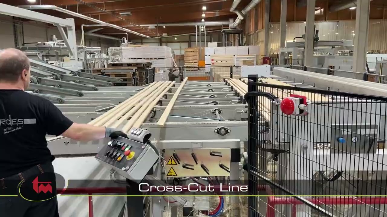 Cross-cut line with two cross-cut saws and four automatic stackers - Opti-Solution (1464)