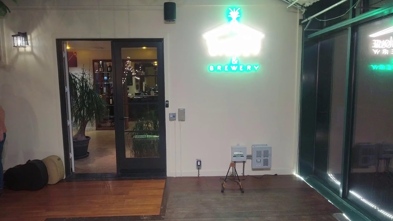 The Pollucks at Glass House Winery & Brewery