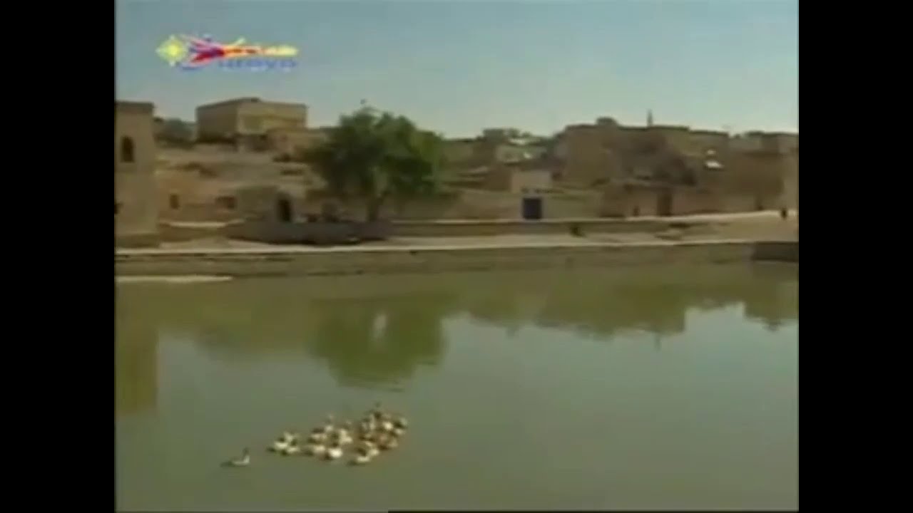 1990 yılında Midyat' a ait ayrıntılı bir video.