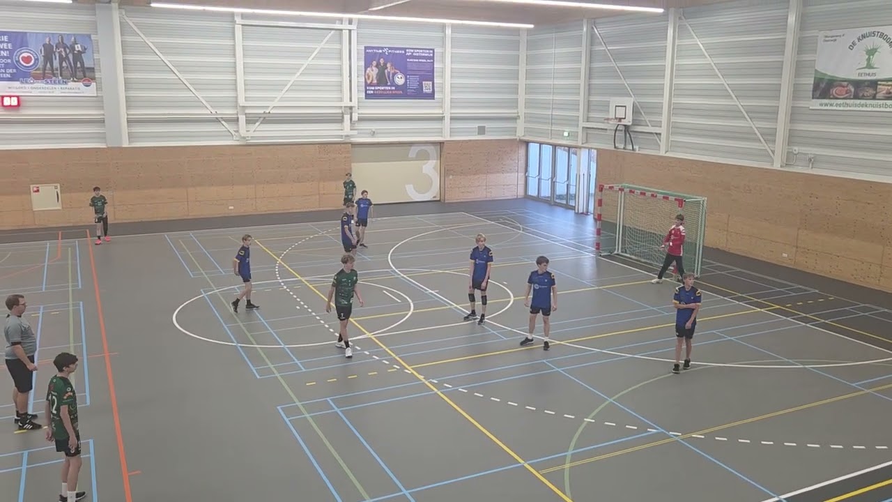 2025-11-02 Taxandria-Tachos (11-36) 1e helft Beau van der Strigt