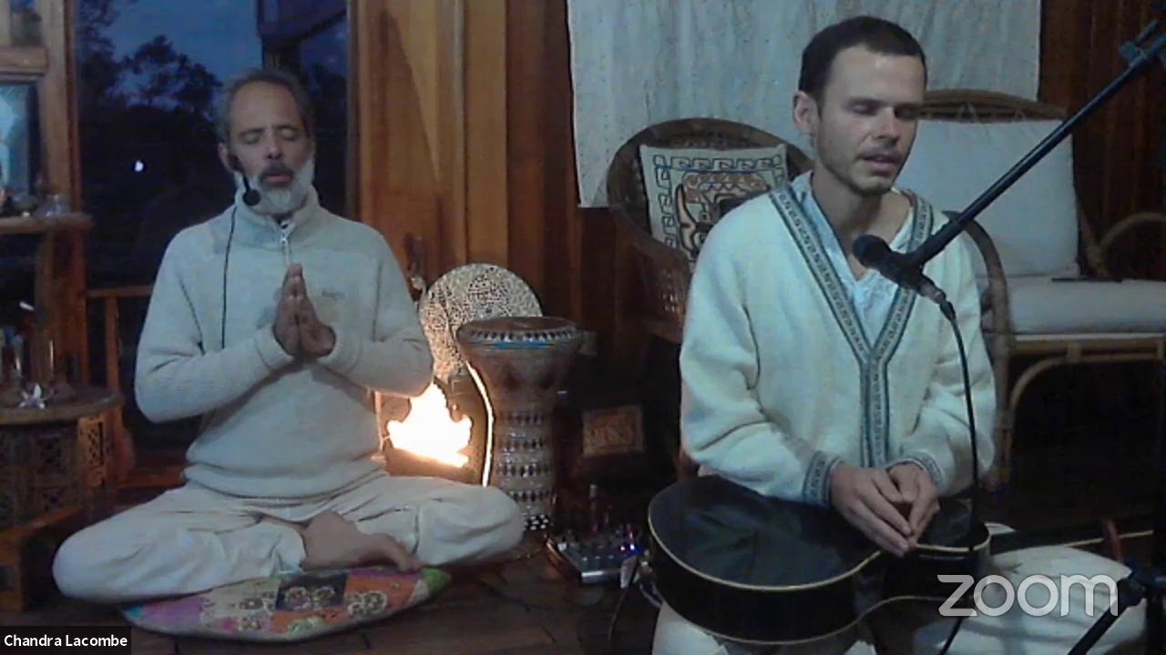 Kirtan (Roda de Mantras) com Chandra Lacombe: 14/JUL/20