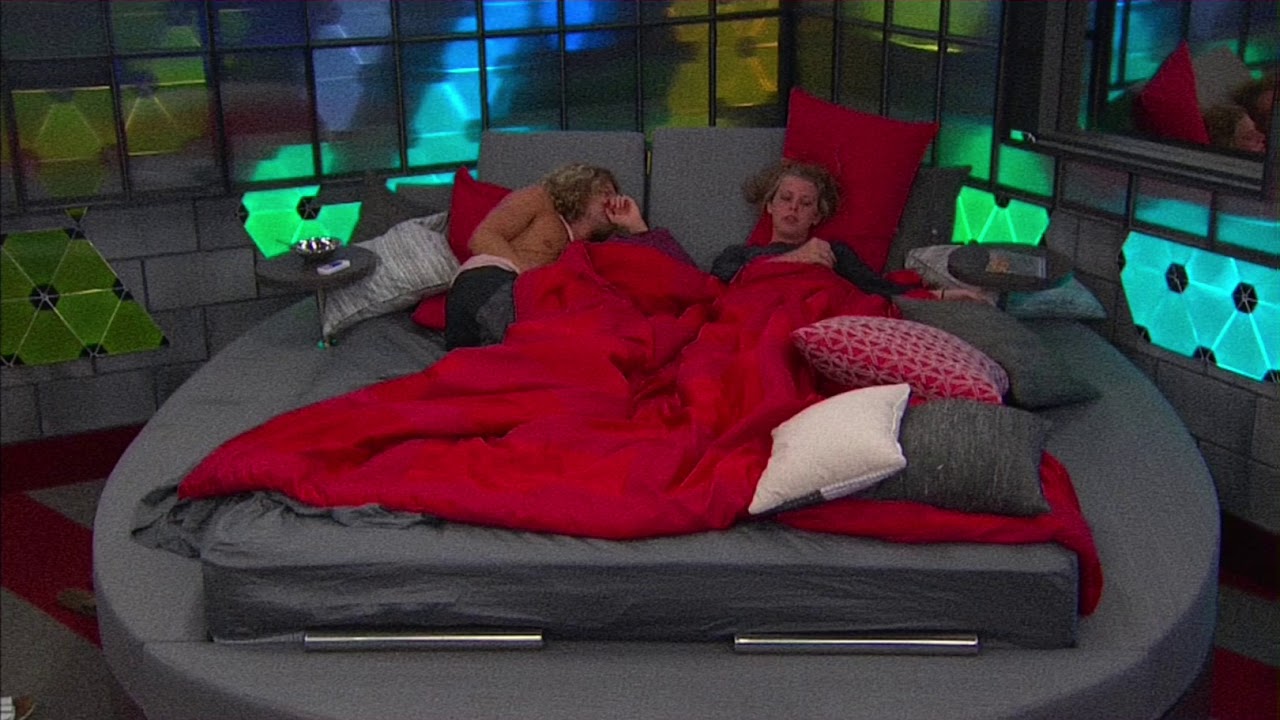 tyler and haleigh in hoh room❤️
