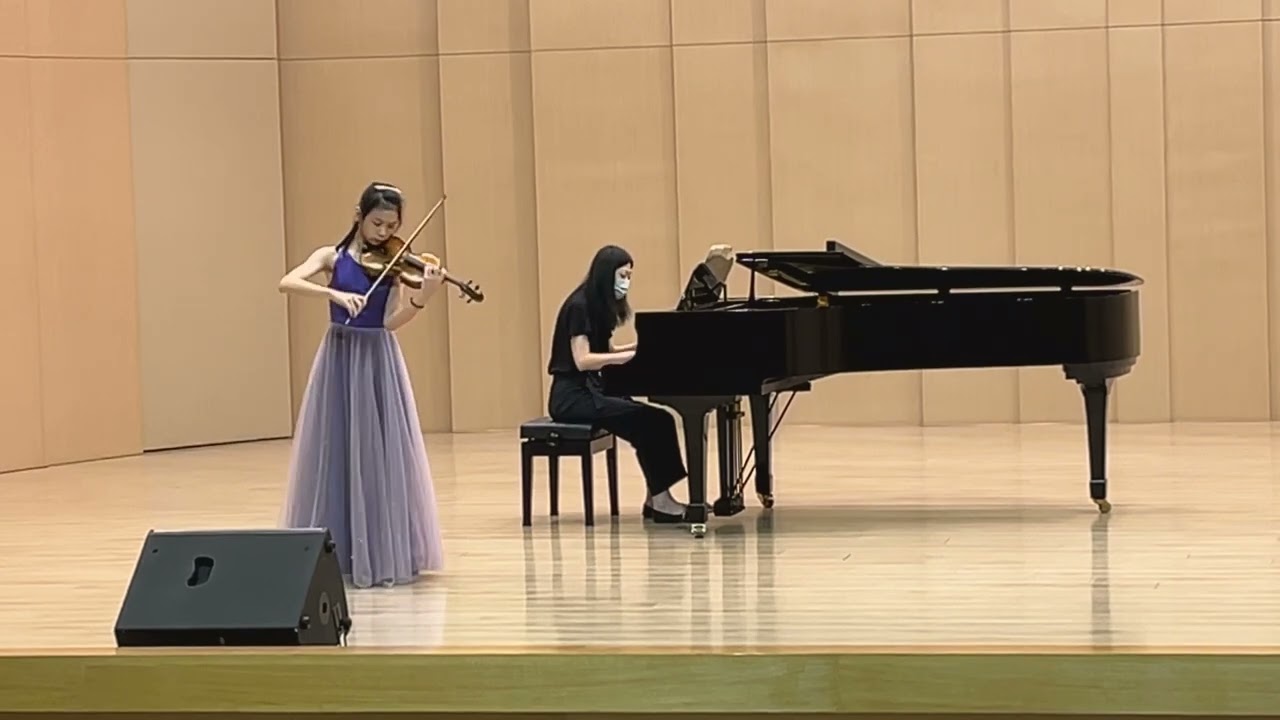 E. Lalo:   Symphonie espagnole 5th mov. 112 07/30(13Y)