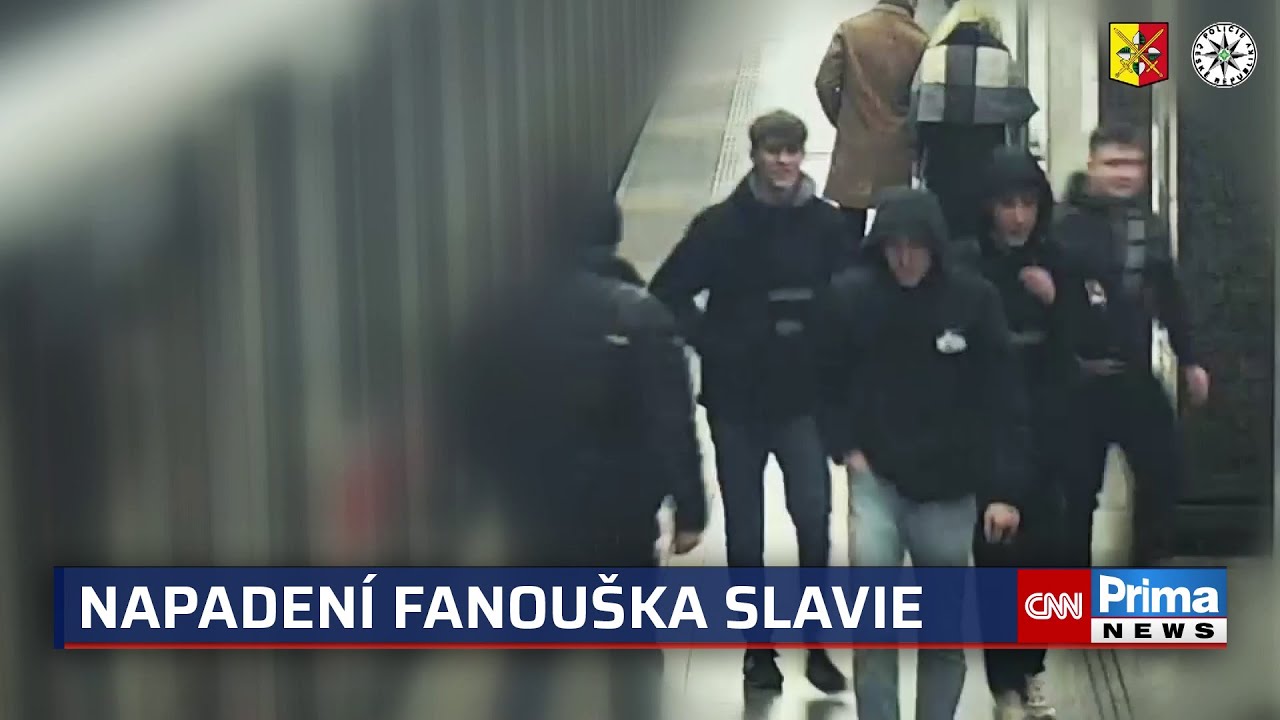 Mlad&iacute;ci v Praze napadli fanou&scaron;ka Slavie. Sebrali mu &scaron;&aacute;lu a čepici, hroz&iacute; jim desetilet&yacute; trest