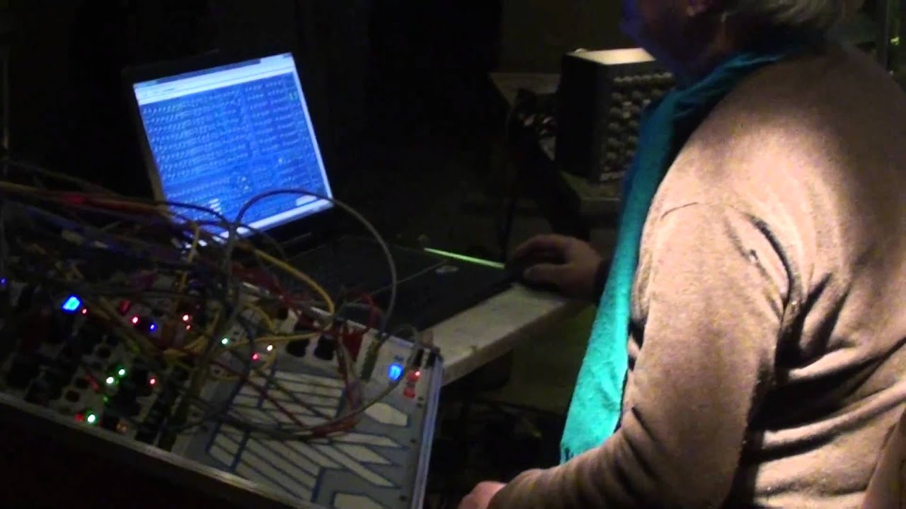 Modular Live Music Andr&eacute; Stordeur @ Caf&eacute; Central Brussels 28/12/2010