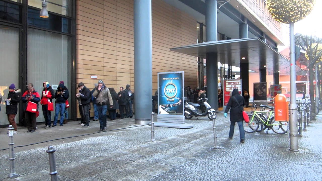 Berlinale-Fachbesucher - Potsdamer Platz - Berlin - 15.02.2012