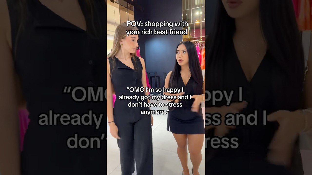 Would your best friend do this? #prom #promdressshopping #promdress #dress #formal