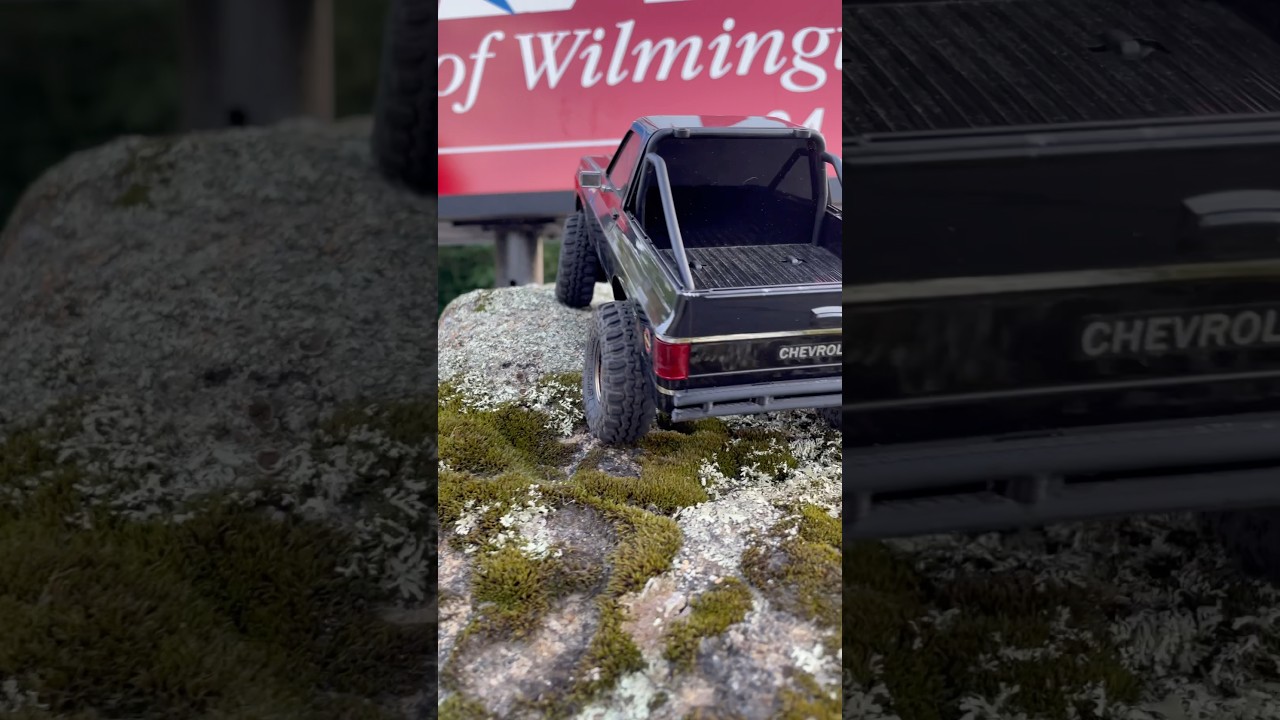 Fms fcx24 Chevrolet k5 blazer 1/24 micro rc crawler #rc #rccrawler #fms #fcx24 #chevy #newyork #4x4