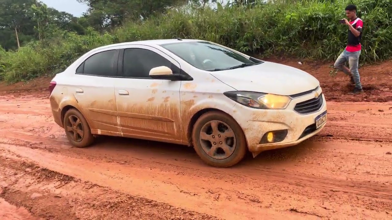 Estrada lisa igual quiabo #viral #estrada #offroad #lama #carros #atoleiro 
