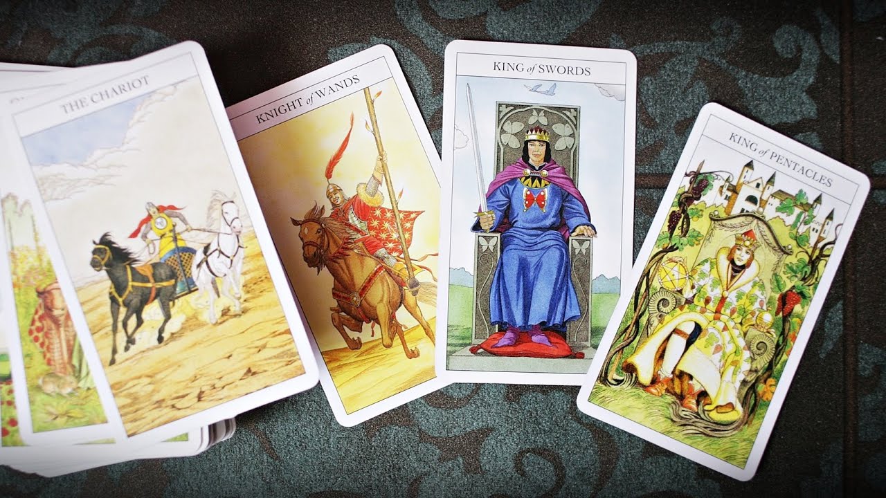 Wie solltest du reagieren, wenn er sich meldet? TAROT Legung