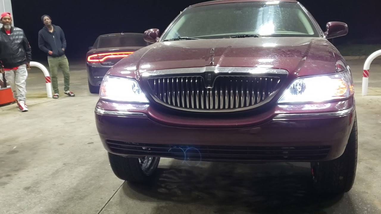 Kutit Kustomz 08 Lincoln Town car on 30
