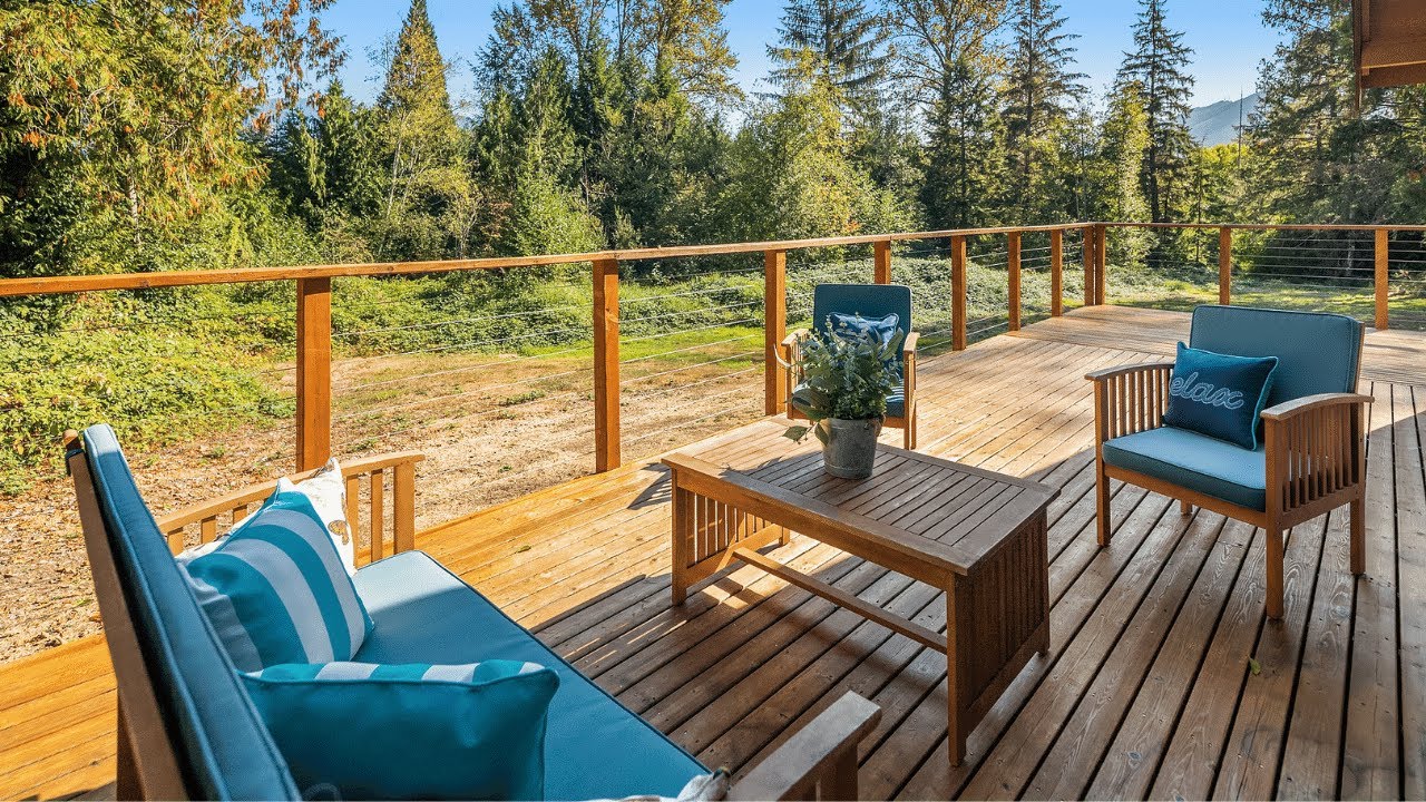 Snoqualmie Home For Sale on 5 acres!
