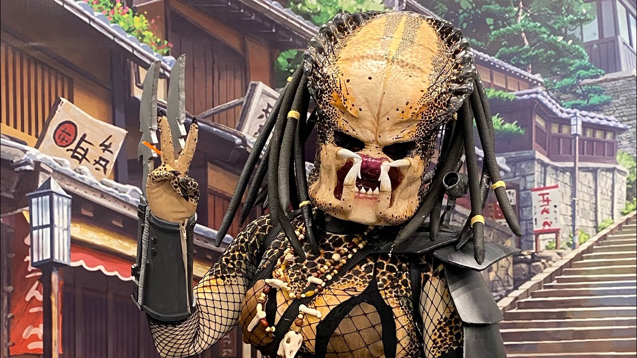 Vlog DIY Predator Cosplay!
