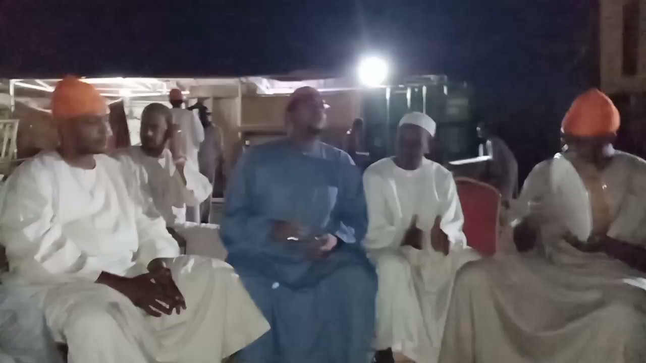 نعم ترقص الاشباح وهذه أنواره. محمد عثمان عادل