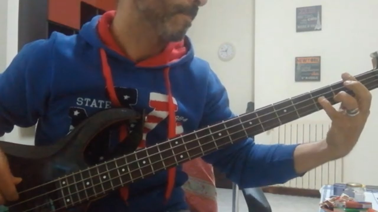 Placebo Ashtray Heart Bass Cover