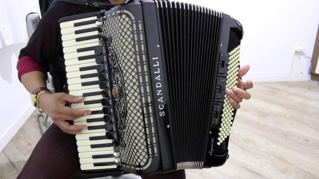 Video Aula Acordeon - Ela Chorou de Amor.