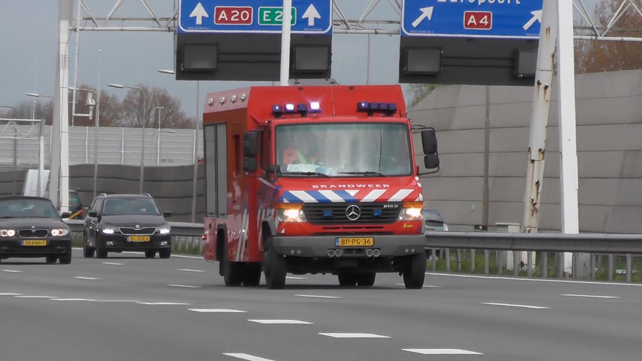 Waterongevallenvoertuig Brandweer Spijkenisse WO 17-3111 naar een Middel WO in Maassluis