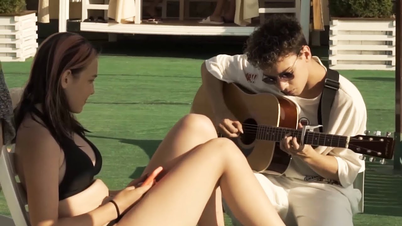 FINGERSTYLE Capturing A Sense Of You - AkStar