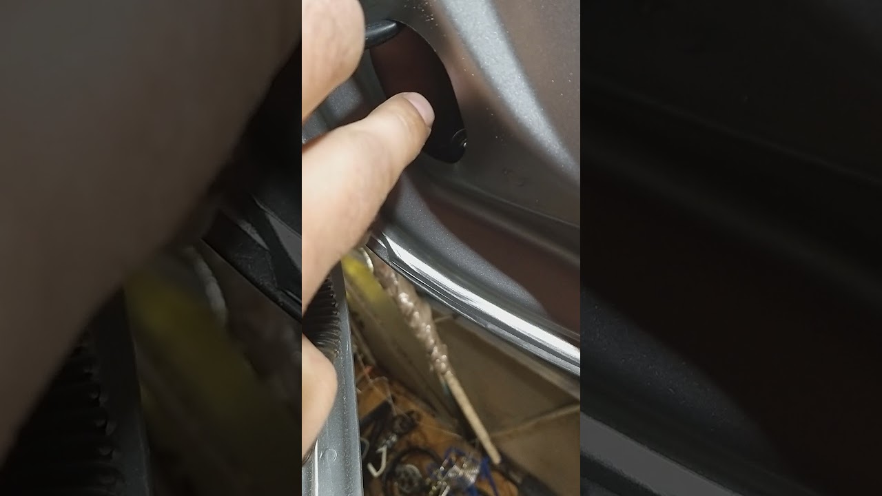 установка спойлер на Nissan JUKE