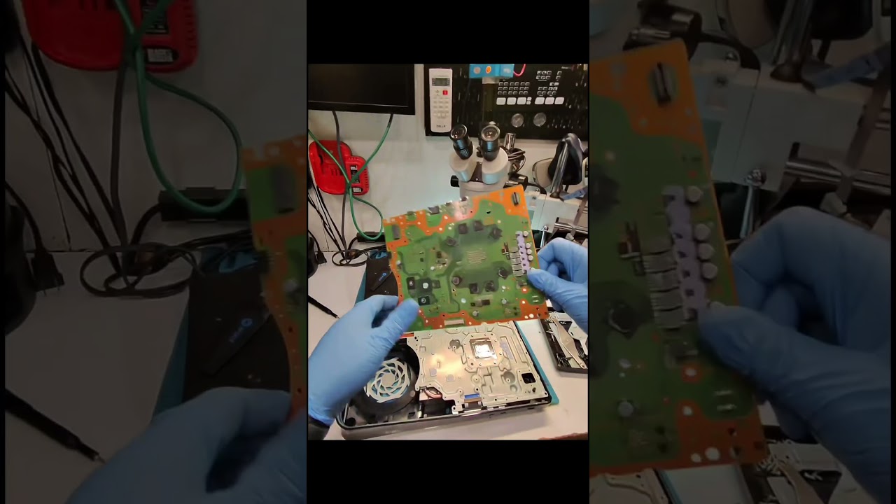Playstation 5 Slim overheating due to dust and liquid metal 