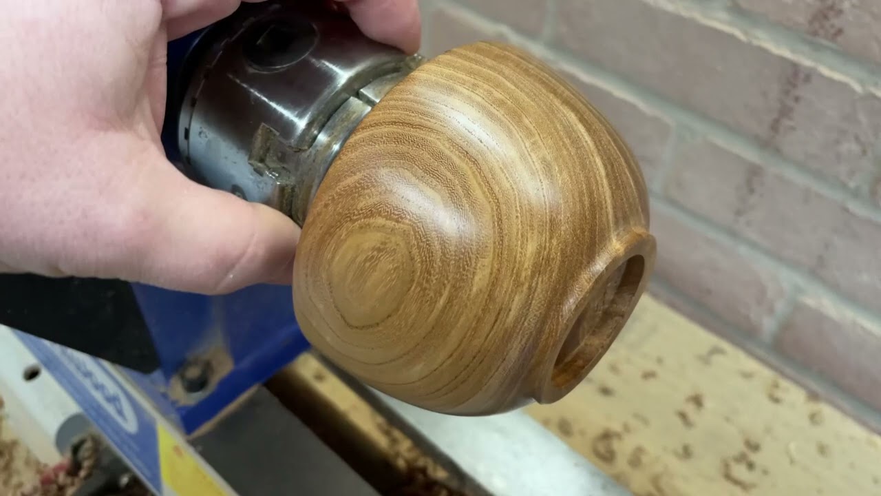 ELM trinket bowl - Wood turning