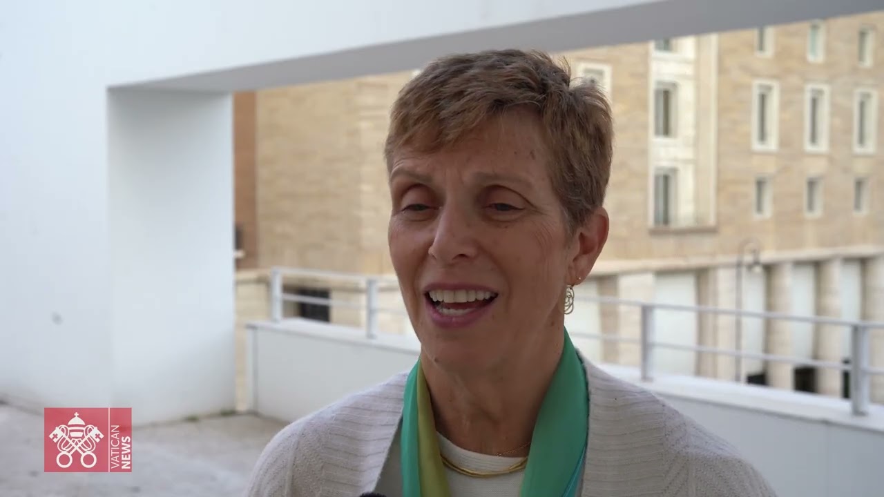 Palestinian and Israeli mothers come together for Rome peace march