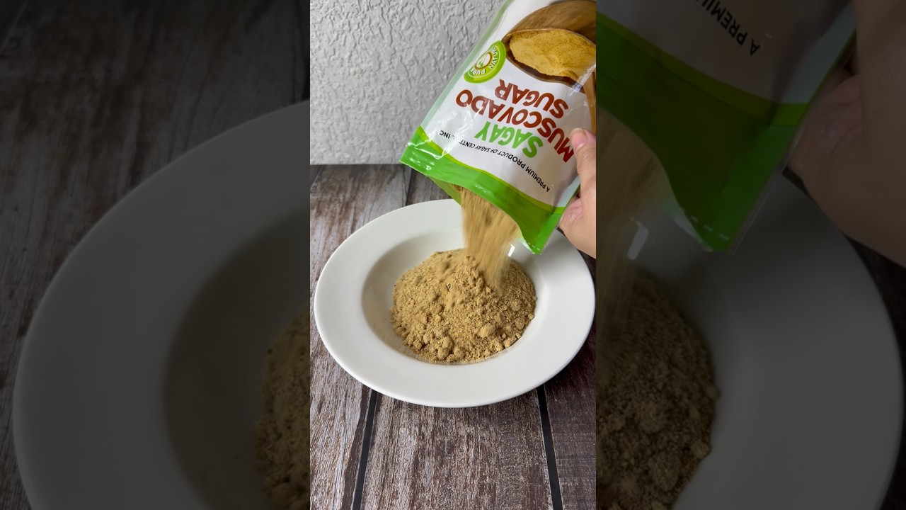 Clean and refined muscovado sugar 
