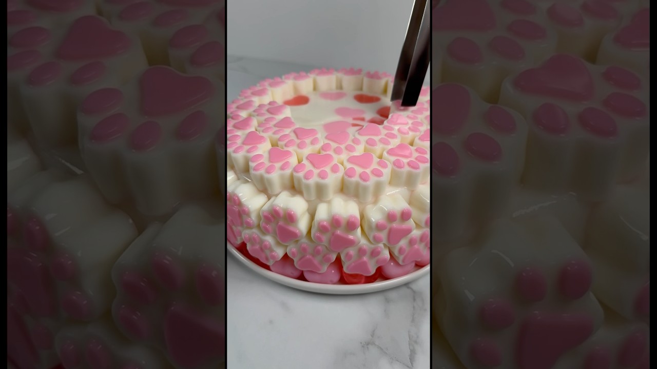 let&rsquo;s make cat paw jelly cake 🩷🐾🩷🐾 #asmr #sweet #jelly #dessert #satisfying #jellycake