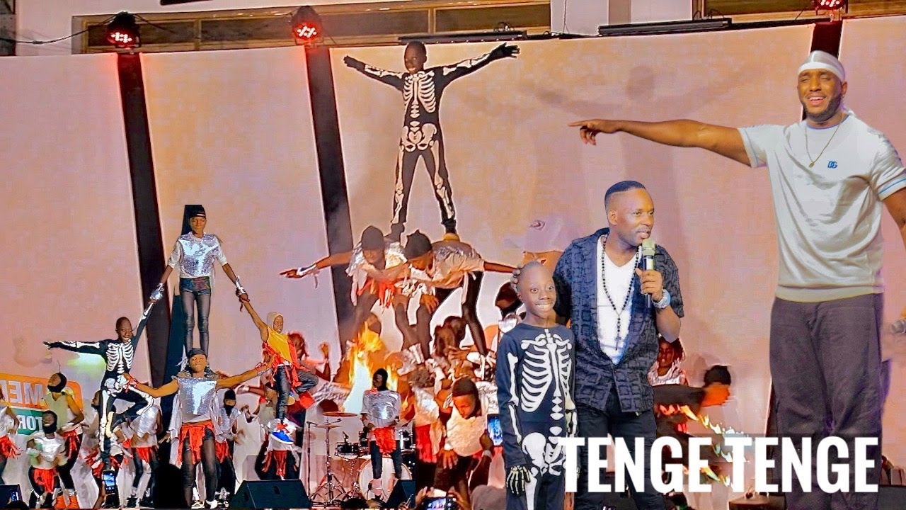 Rango TENGE TENGE lights up a SHOW  Mu comedy store before The BEN Performs ..