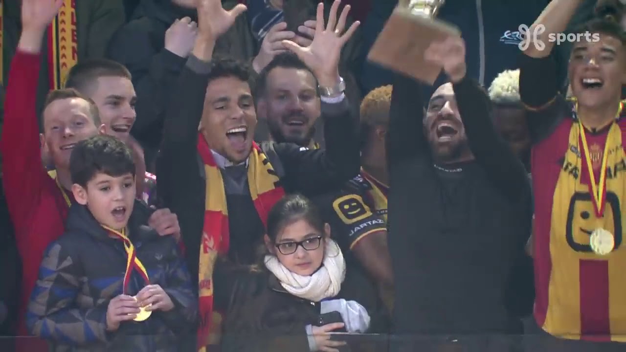 KV Mechelen KAMPIOEN - KIPPENVEL!!!