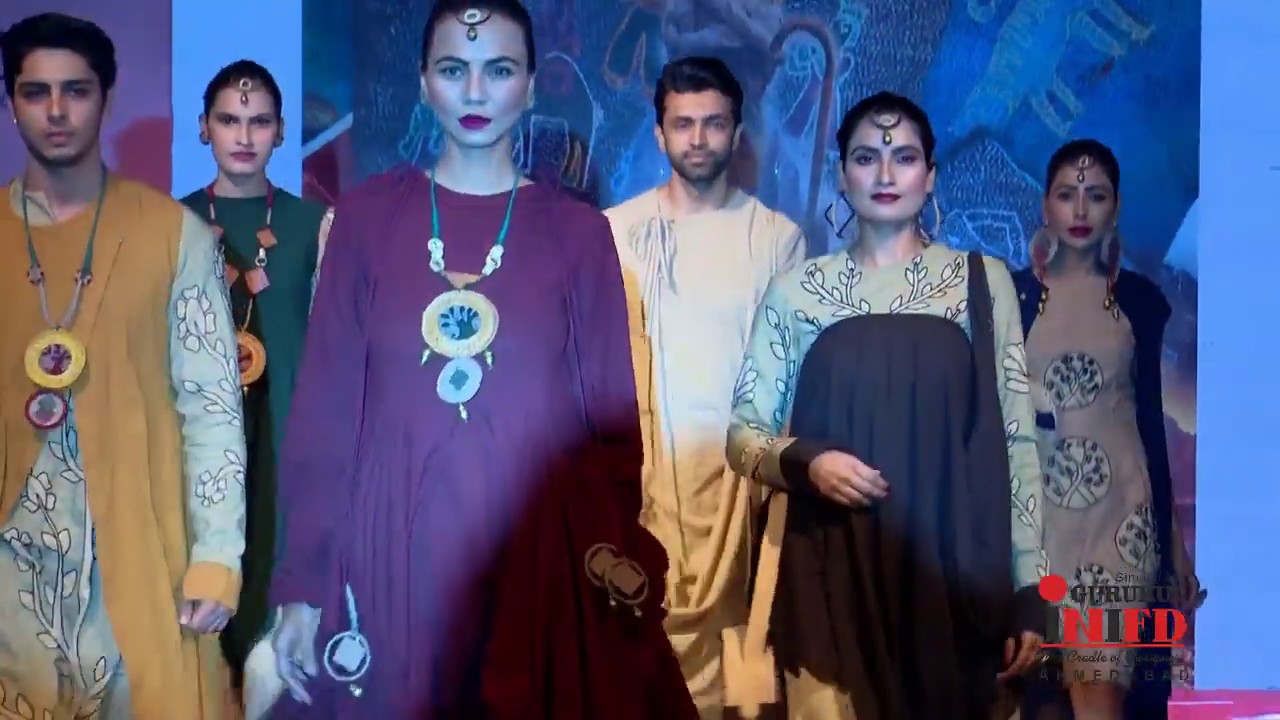 INIFD Ahmedabad &ndash; Fashion show 2019 | SPECTACULAR SUJANI SEQUENCE