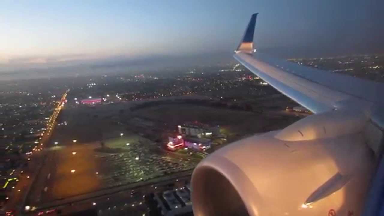 Great engine sound! Houston (IAH) - Los Angeles (LAX) United 737-900ER