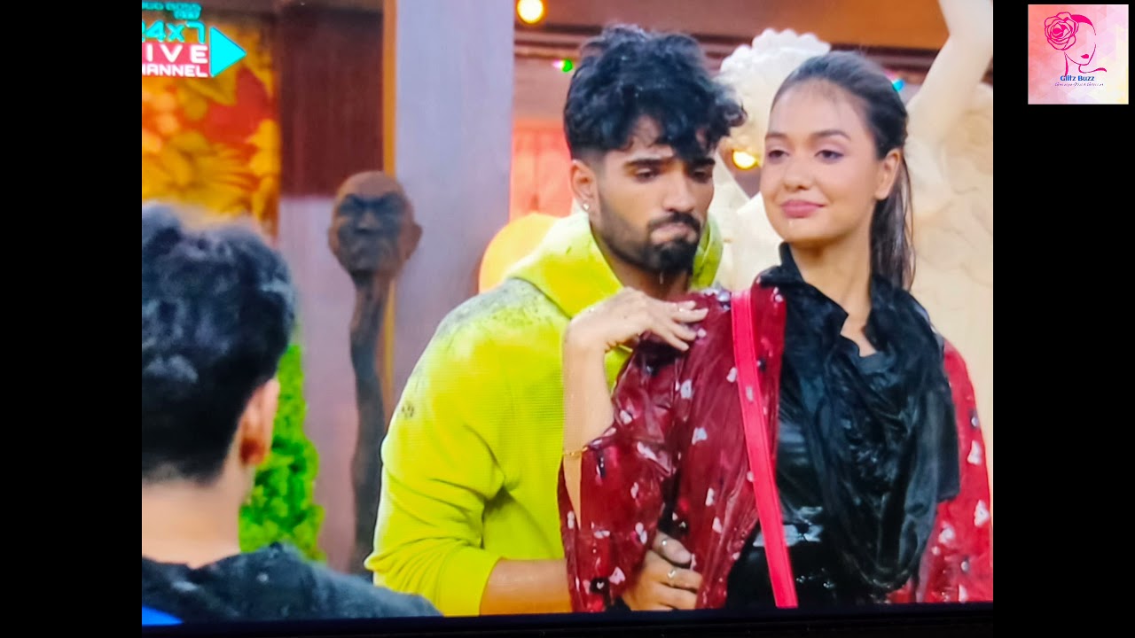 Biggboss Museum Torcher Task in the house. Divya Aggarwal, Zeeshan Khan and team play really well!!