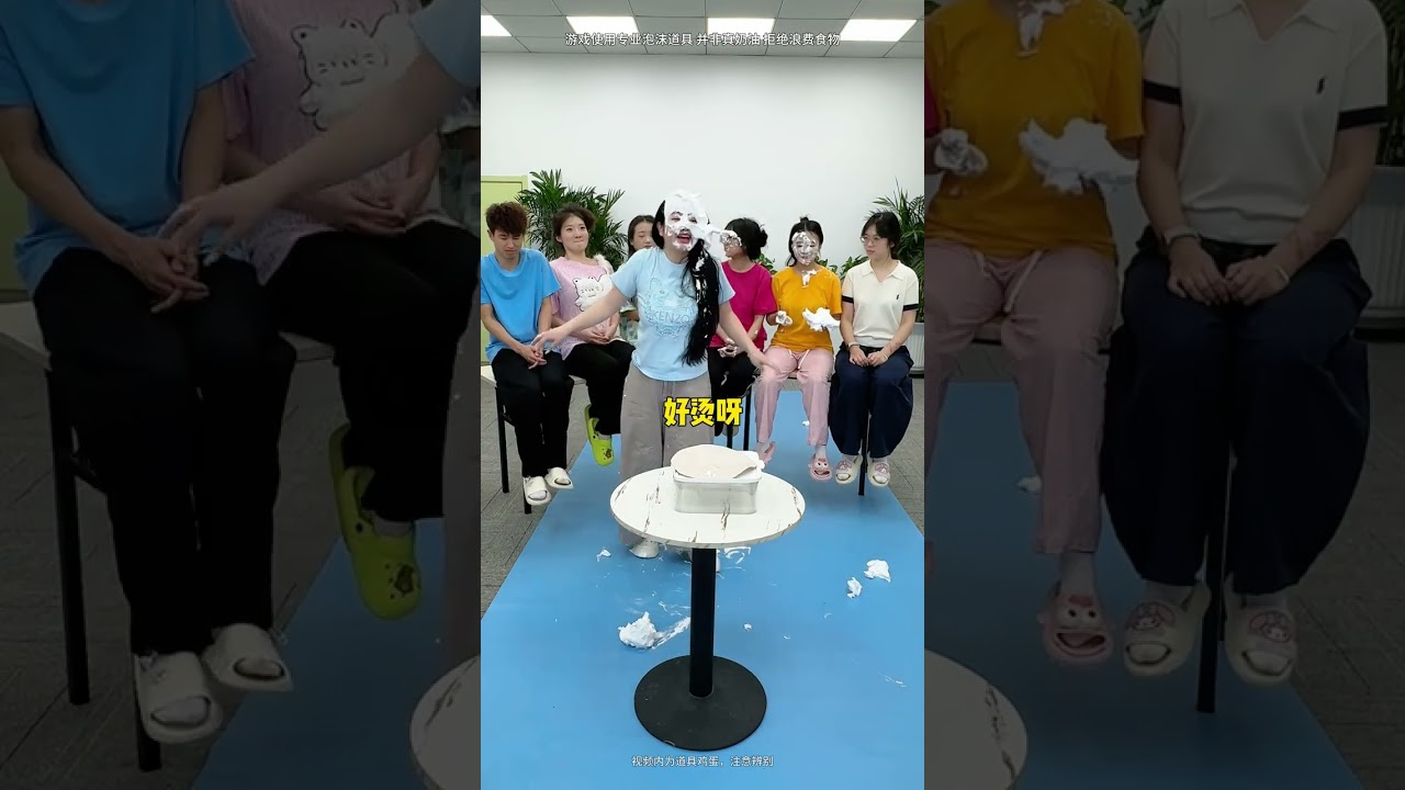 剥鸡蛋憋笑挑战 #办公室搞笑 #搞笑视频系列 #憋笑挑战