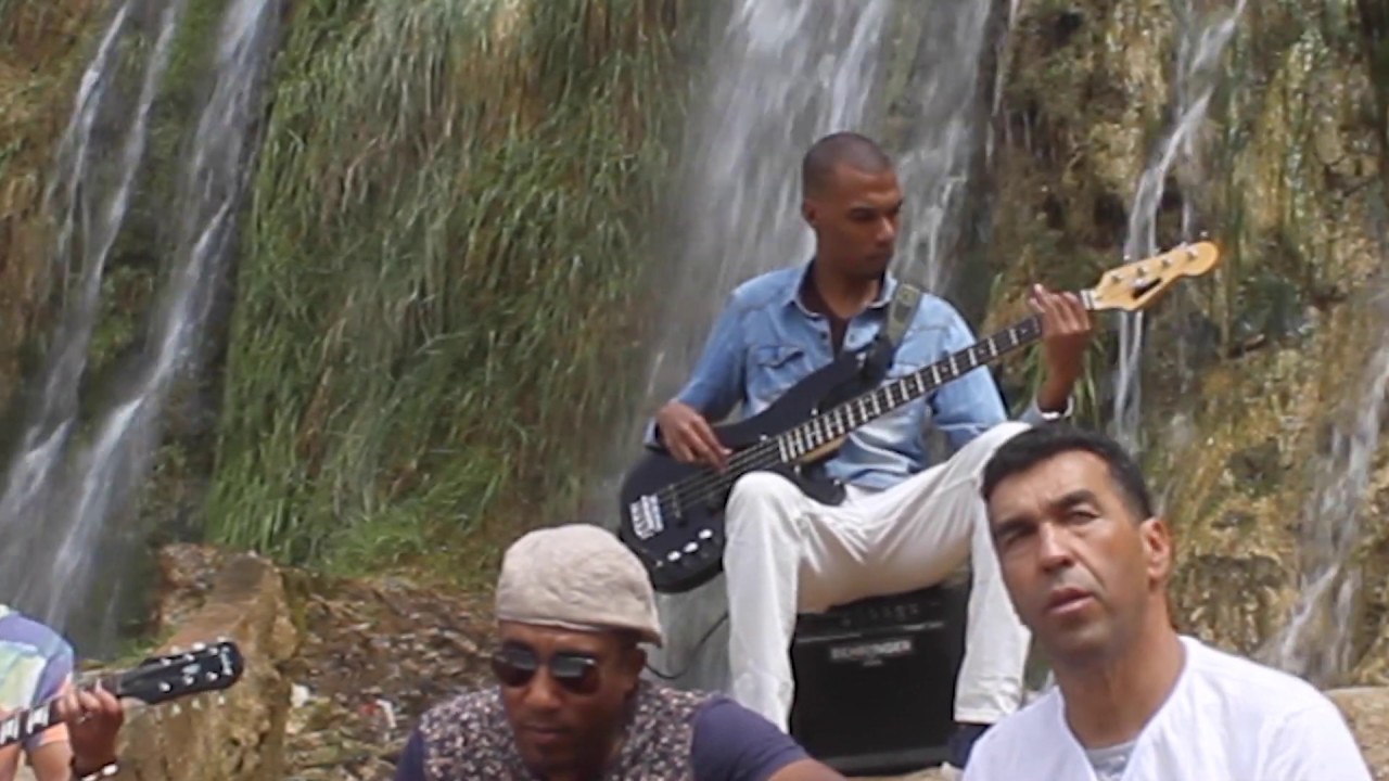 Moha Mallal and The band. 