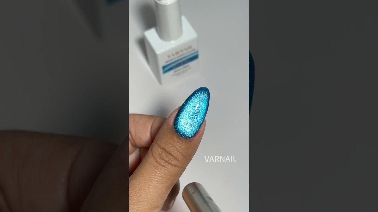 ✨ Obsessed? Hema-Free Cat Eye Gel Polish CEHL05 Blue Quinn #nails #naildesigns #glassbeadsnails