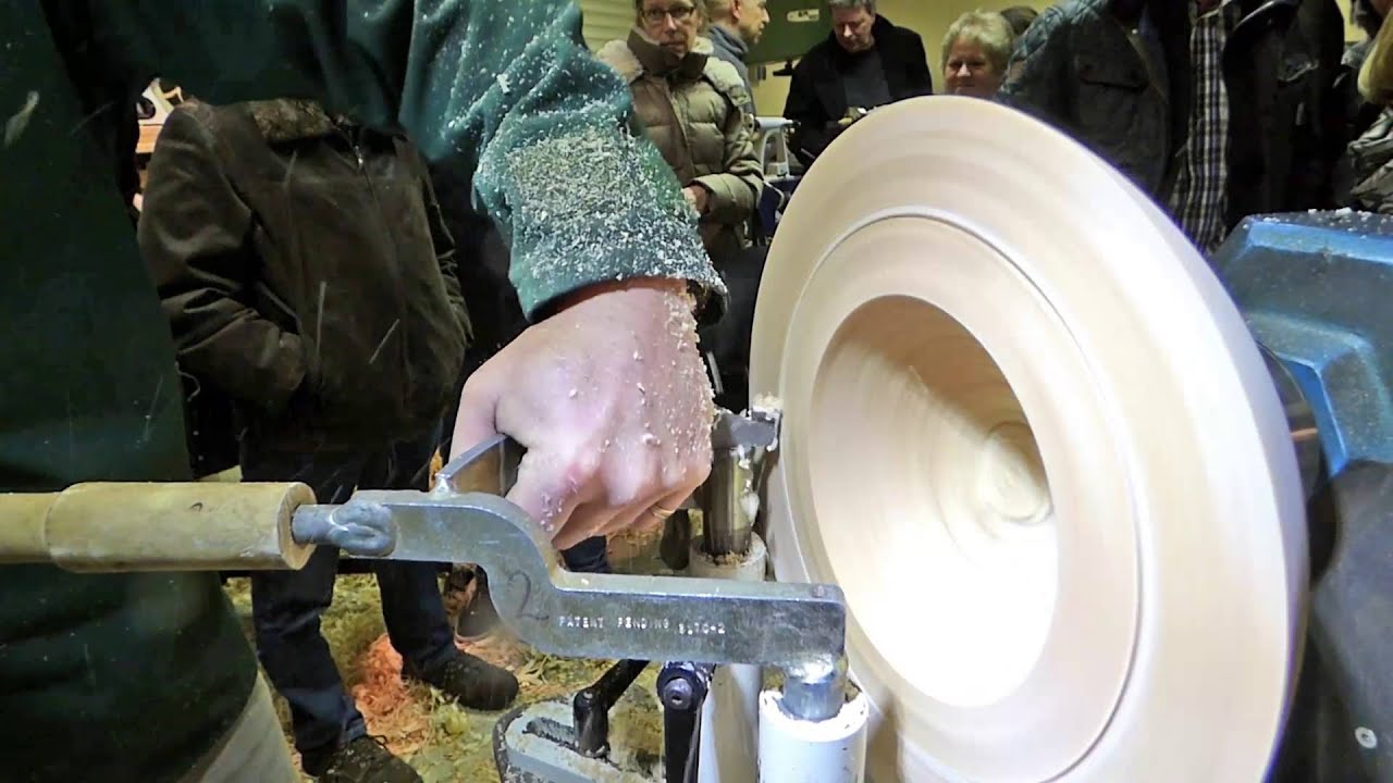 Open dag dehoutdraaierij.nl demonstratie door Ronald Kanne