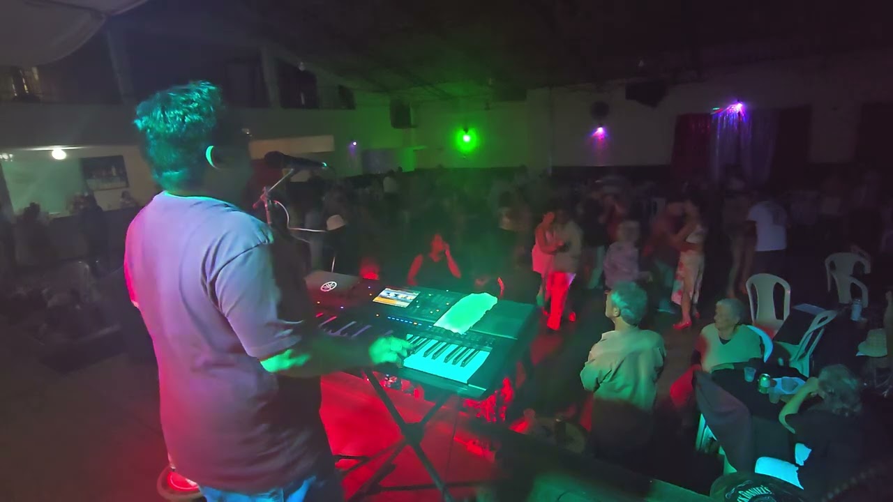 Forró andre Ribeiro  16 de março de 2026 em Petrópolis  no Bing  baile das segunda feira 