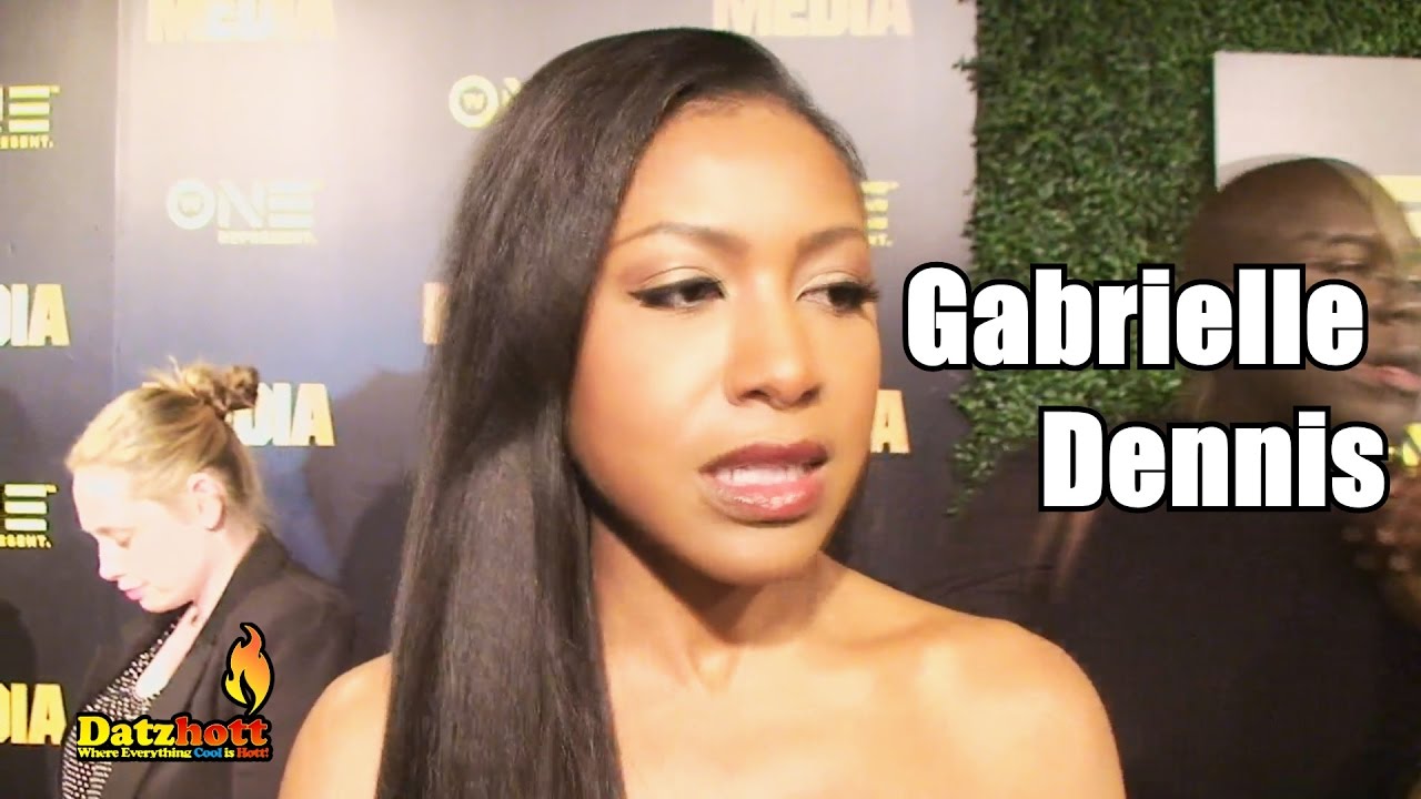 Gabrielle Dennis from Fox TV's 'Rosewood' Sings on the Red Carpet